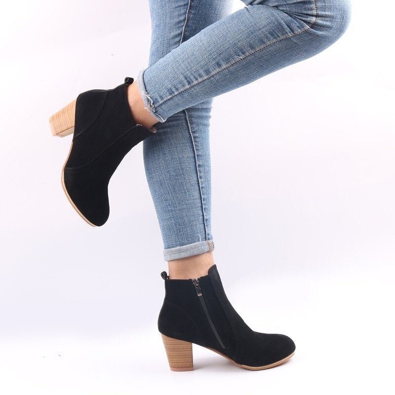 DAISY | Botines con tacón ancho