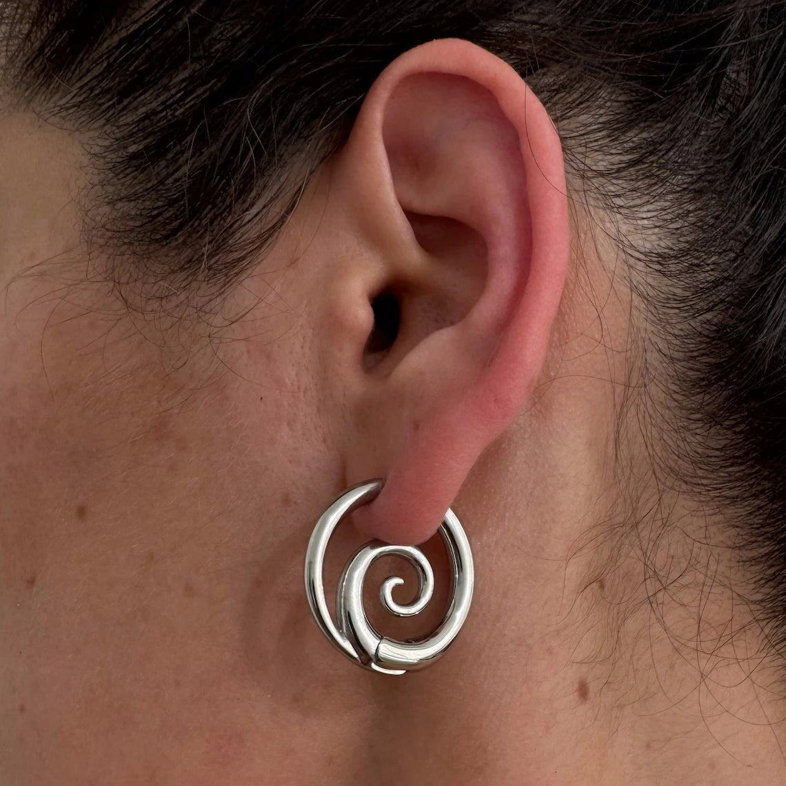 SOFIA | Pendientes de aro en espiral