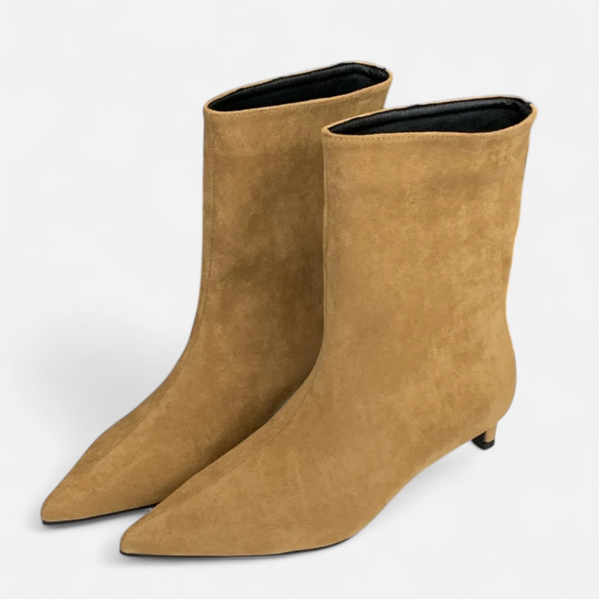 LAURA | Botines de punta afilada con tacón bajo