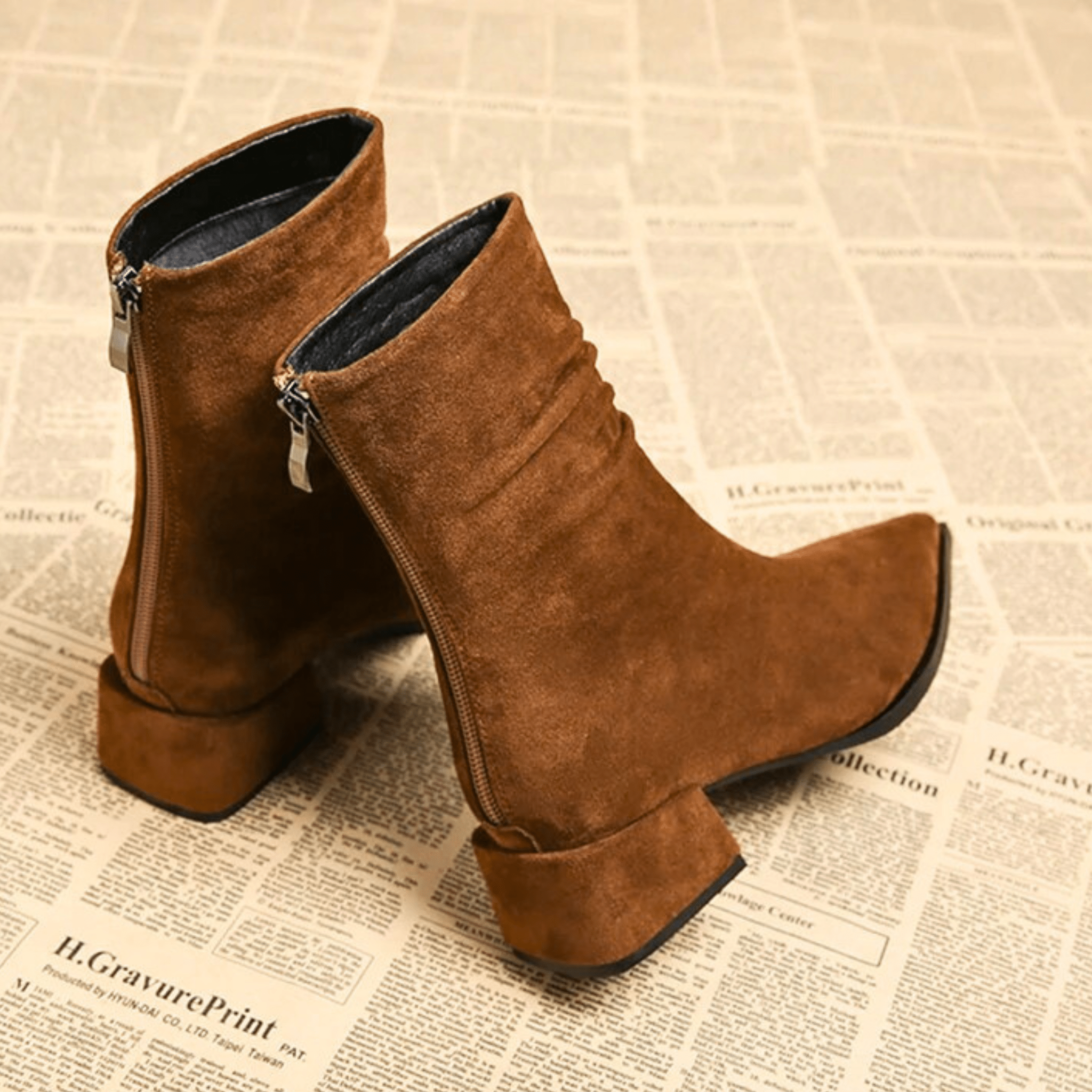 VALERIA | Botas de ante con tacón bajo