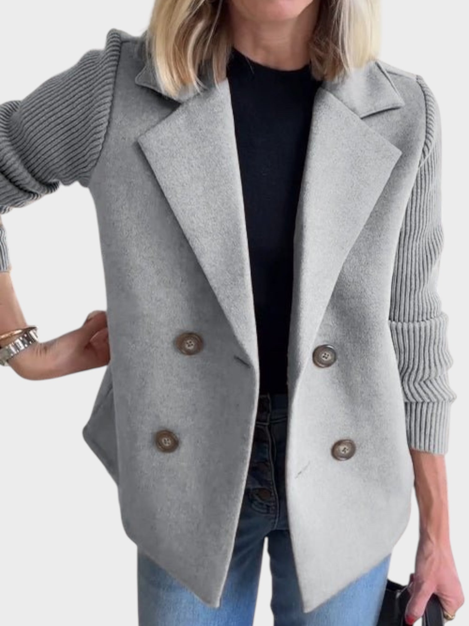 IOANNA | Blazer de punto con mangas en contraste