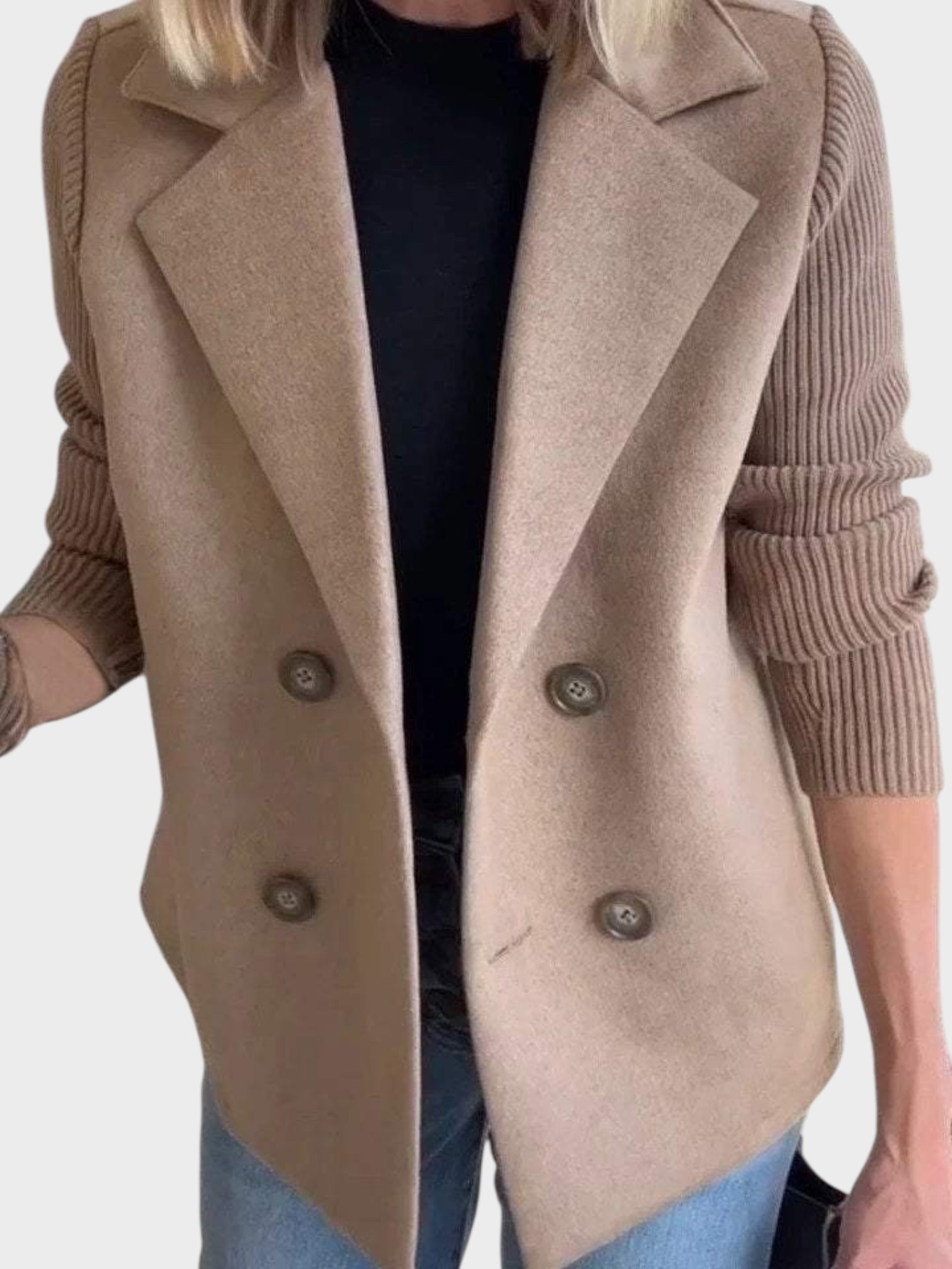 IOANNA | Blazer de punto con mangas en contraste