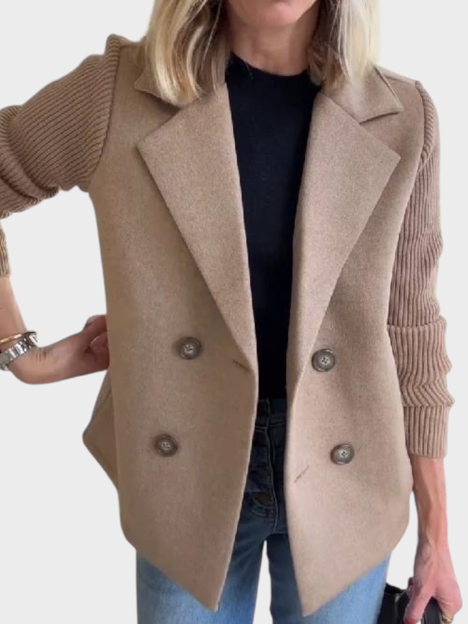 IOANNA | Blazer de punto con mangas en contraste