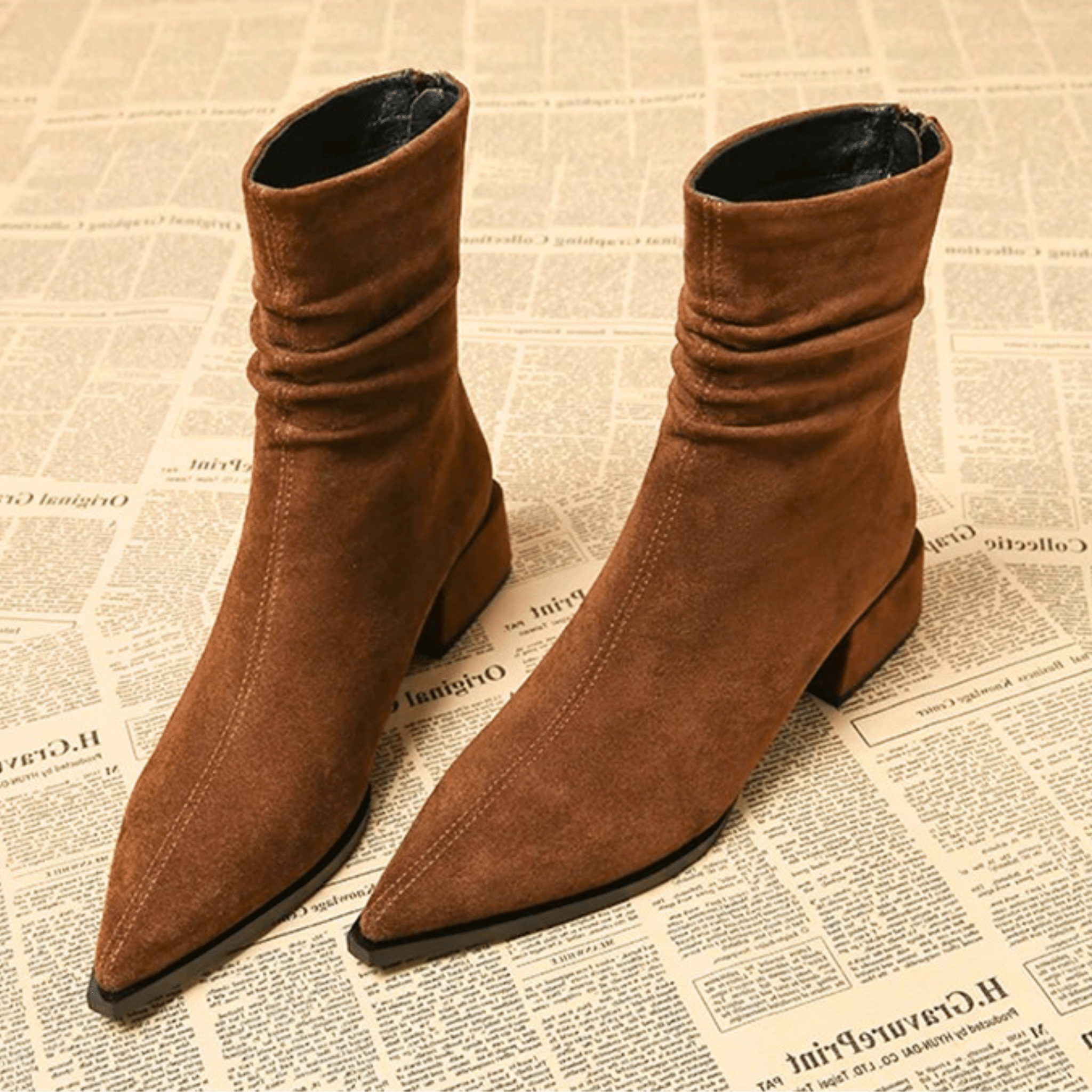 VALERIA | Botas de ante con tacón bajo